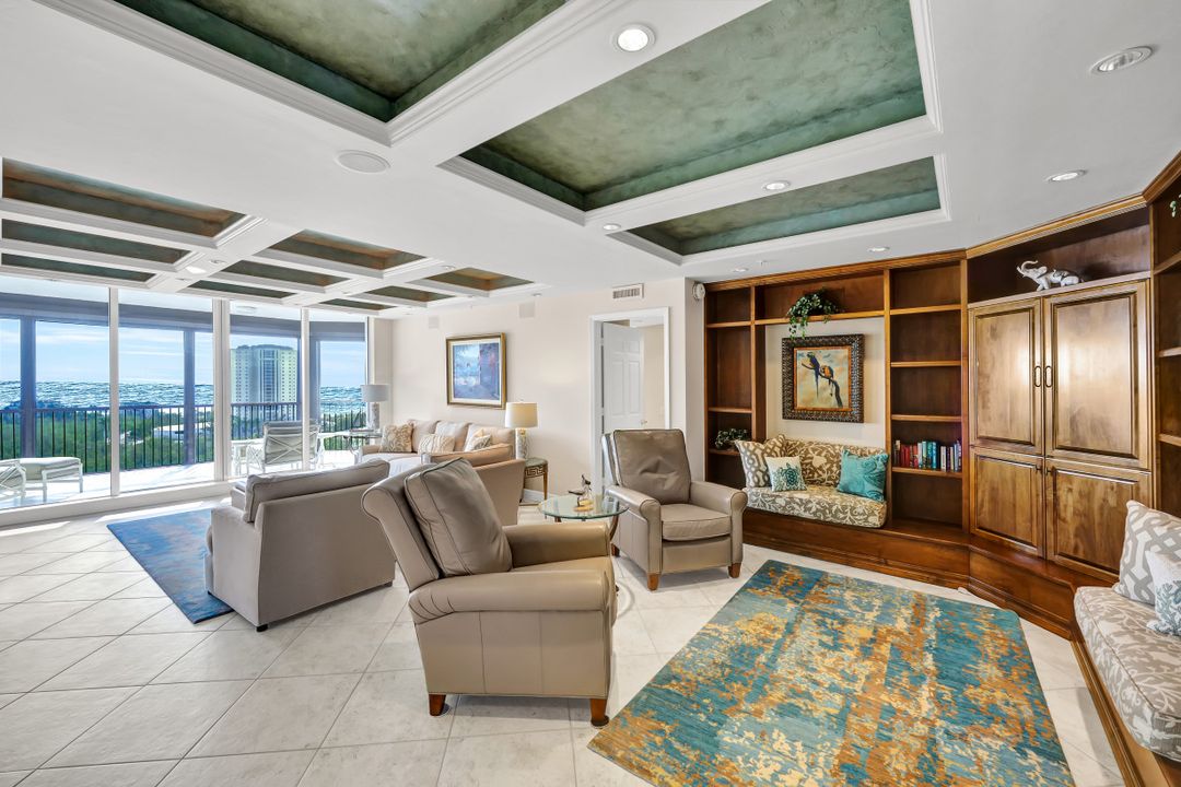 8960 Bay Colony Dr #1202, Naples, FL 34108