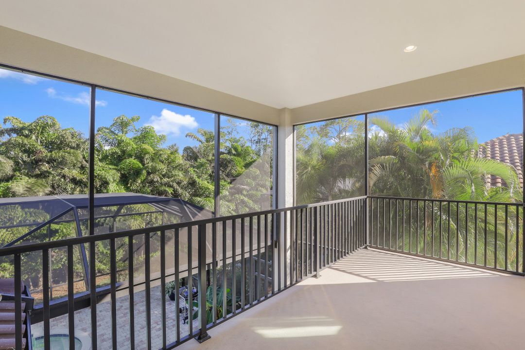 15907 Secoya Reserve Cir, Naples, FL 34110