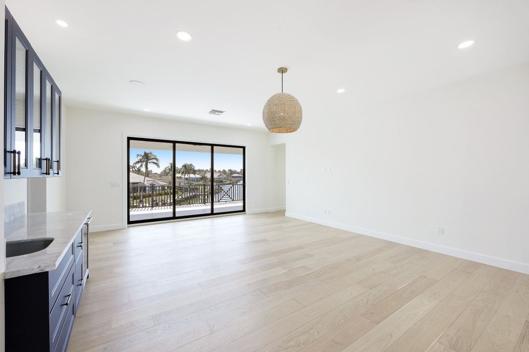 1857 Woodbine Ct, Marco Island, FL 34145