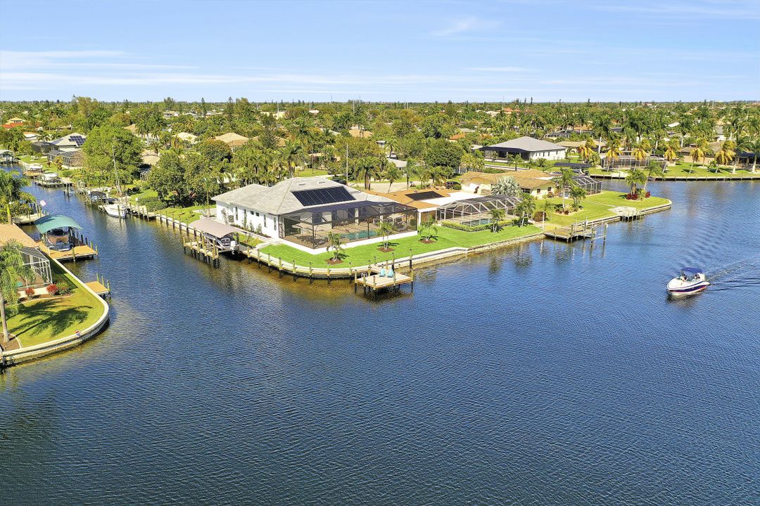 4934 SW 2nd Pl, Cape Coral, FL 33914