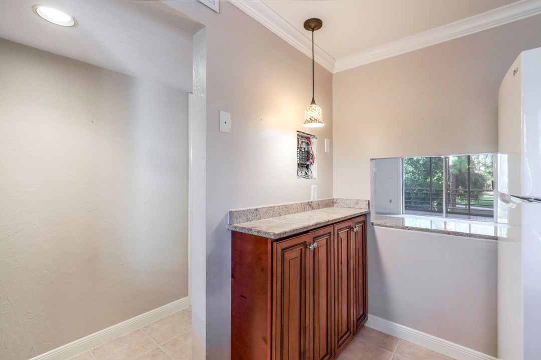 501 Forest Lakes Blvd #205, Naples, FL 34105