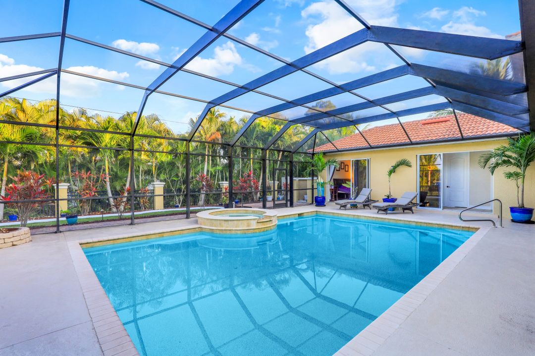 5667 Winkler Rd, Fort Myers, FL 33919