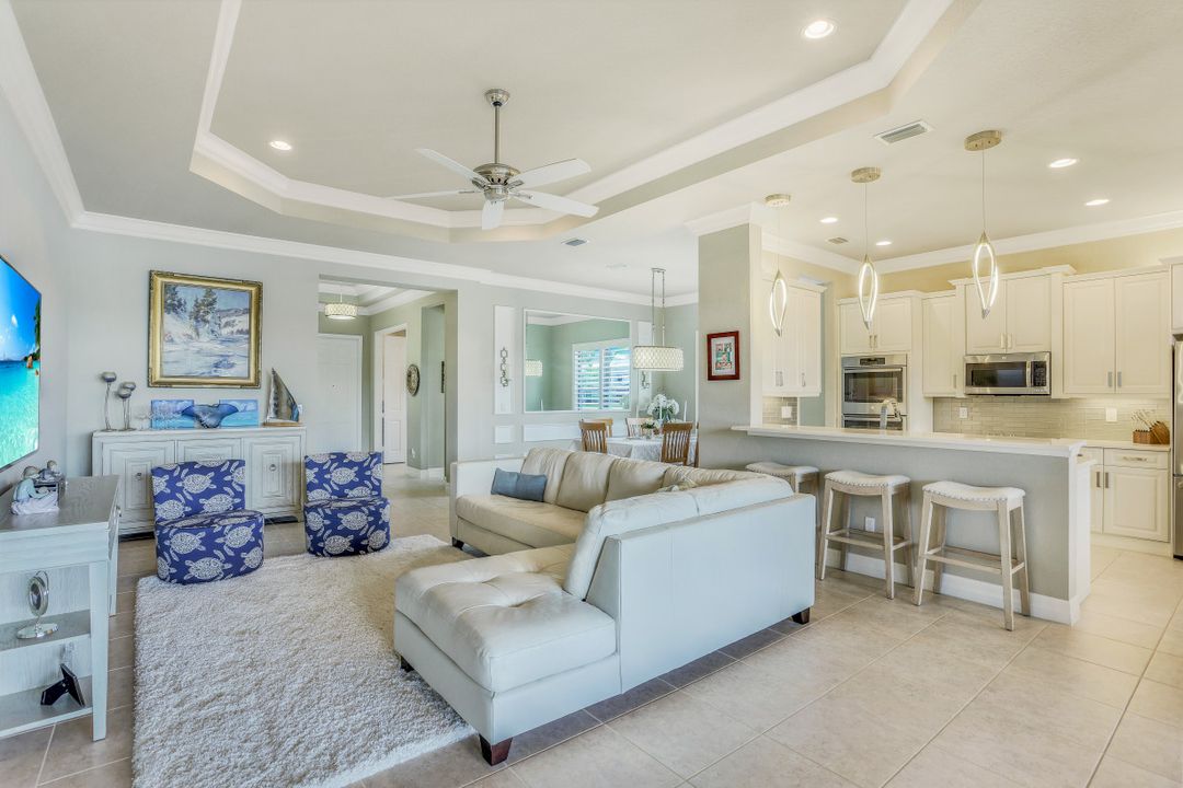 11516 Stonecreek Cir, Fort Myers, FL 33913