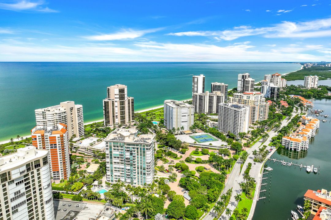 4255 Gulf Shore Blvd N #206, Naples, FL 34103