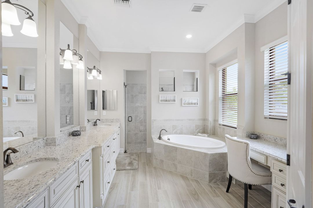 28770 Cavan Ct, Bonita Springs, FL 34135