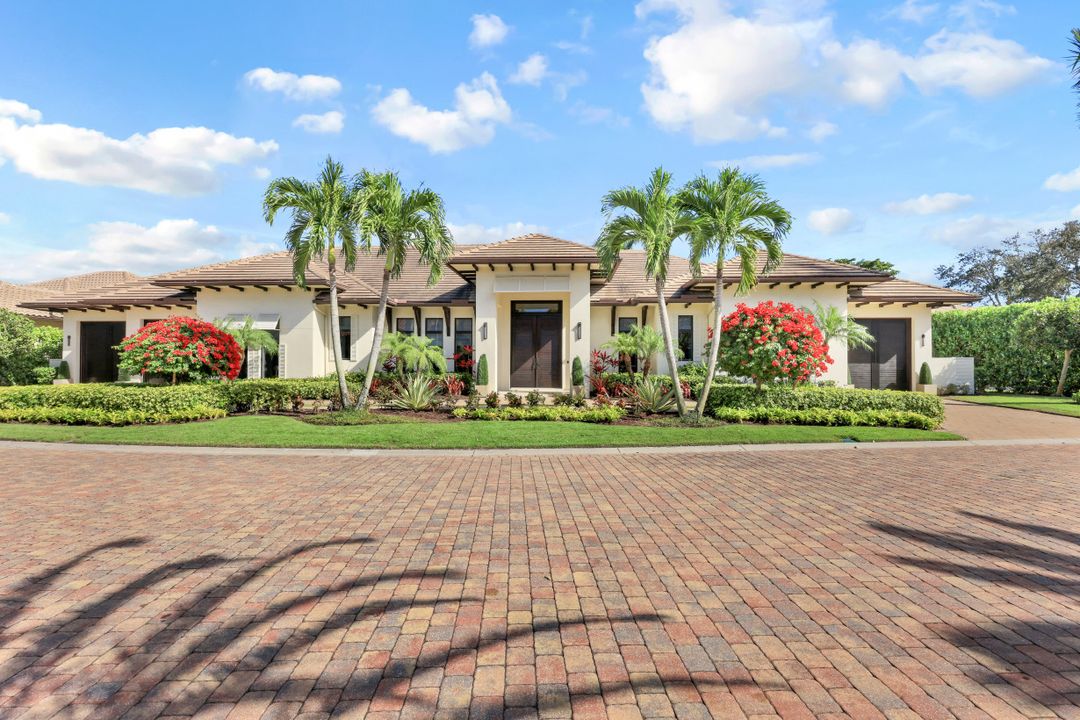 2546 Augusta Dr, Naples, FL 34109