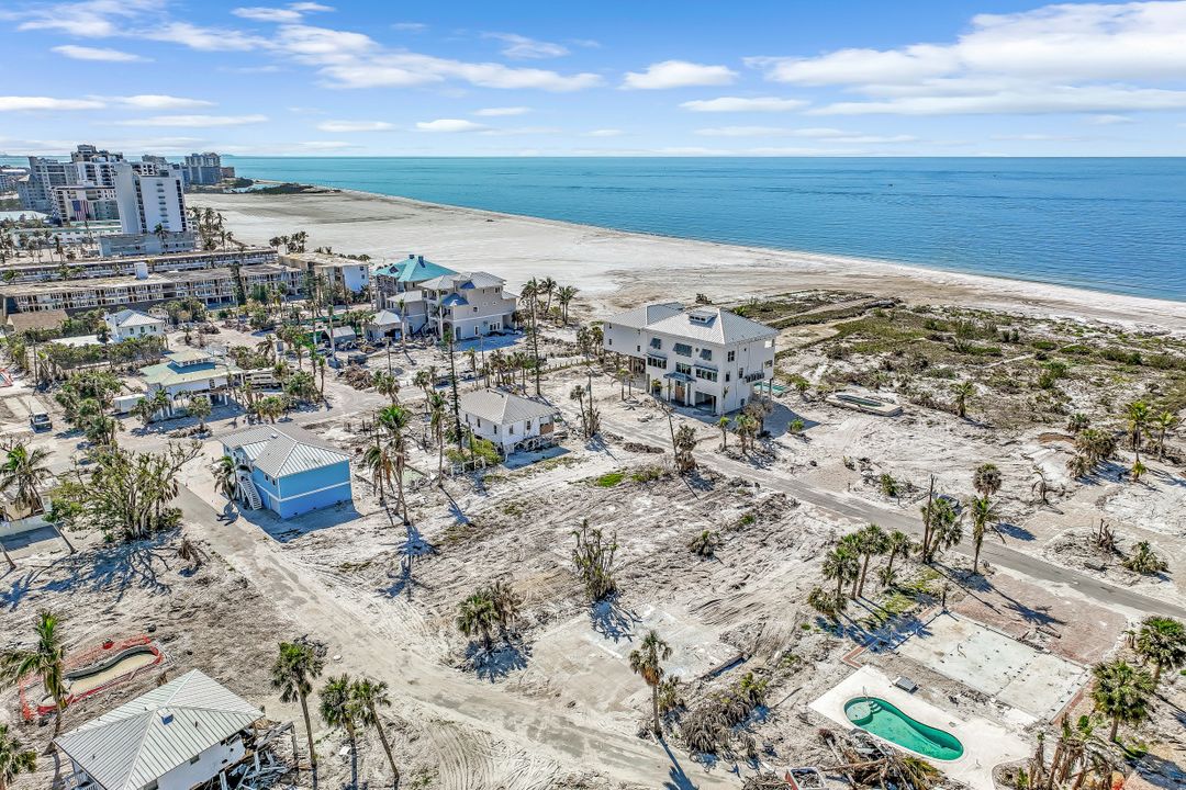 6053 Gulf Rd, Fort Myers Beach, FL 33931