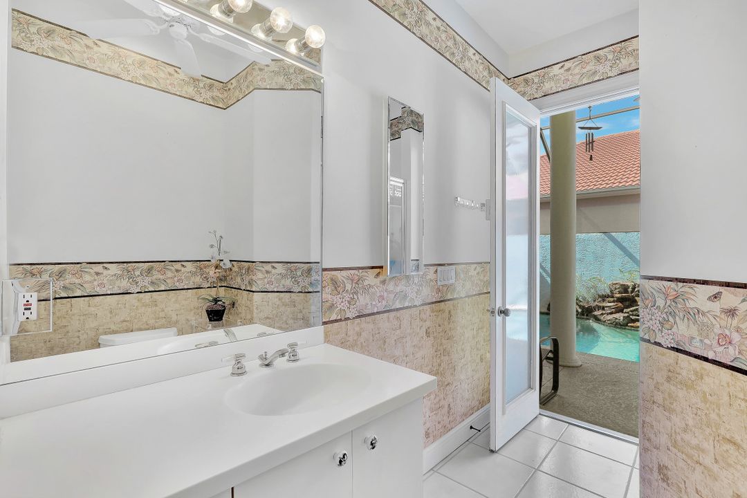 112 April Sound Dr, Naples, FL 34119