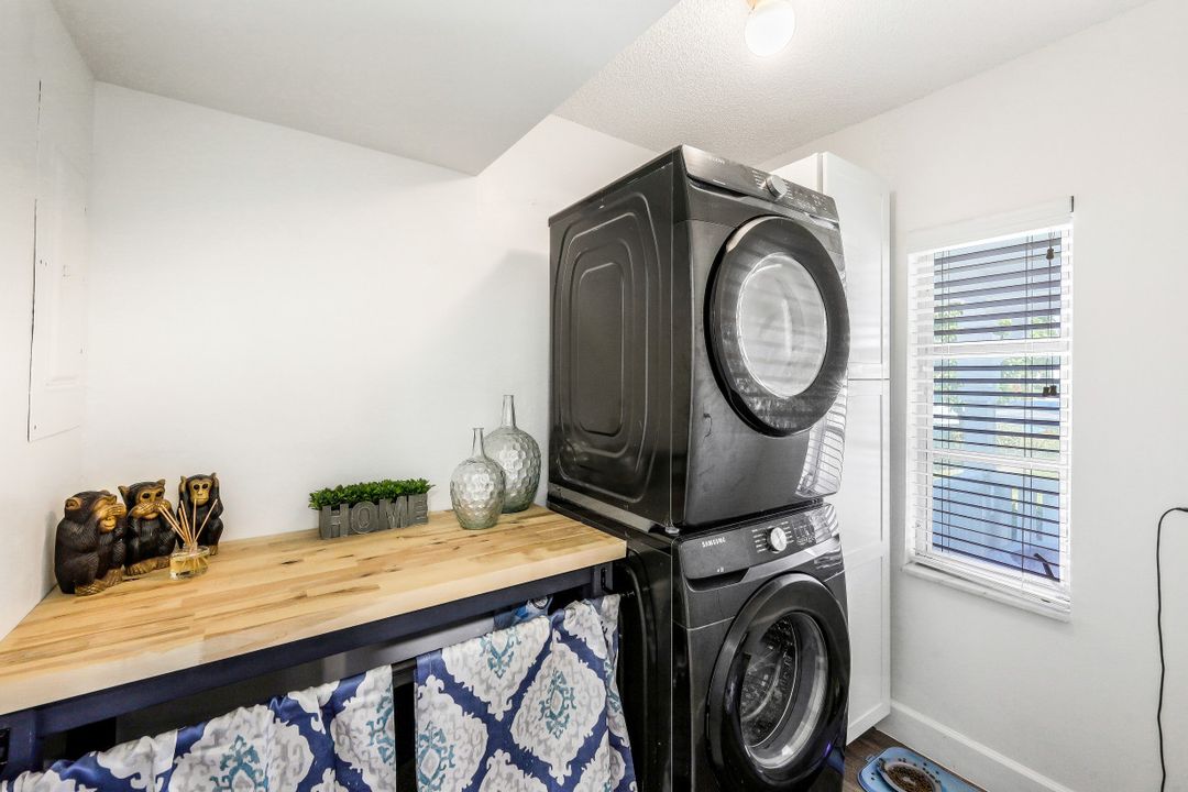 13 Watercolor Way, Naples, FL 34113