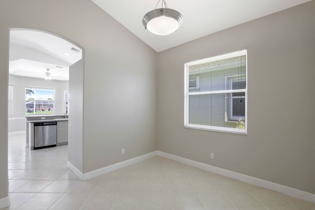 8039 Tauren Ct, Naples, FL 34119