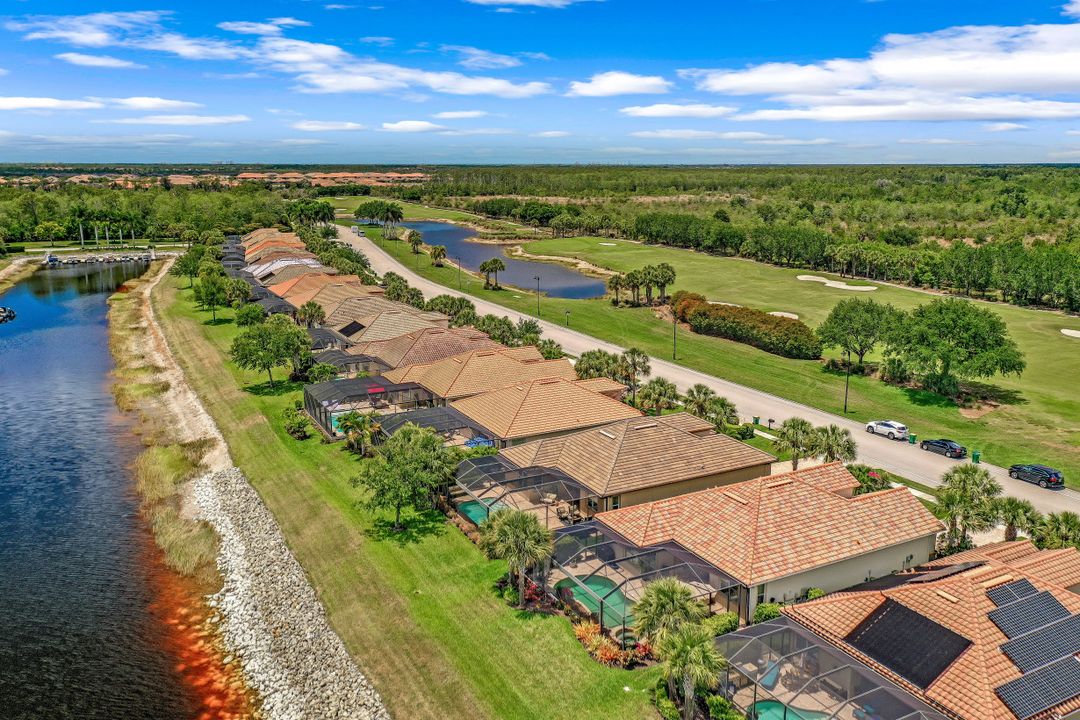 9415 Quarry Dr, Naples, FL 34120