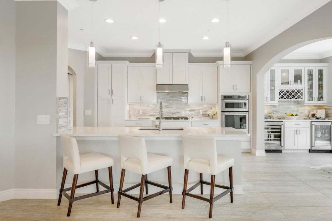 16437 Carrara Way #202, Naples, FL 34110