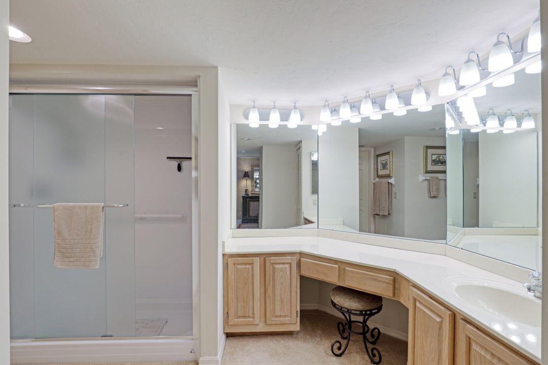 26930 Wedgewood Dr  #401, Bonita Springs, FL 34134