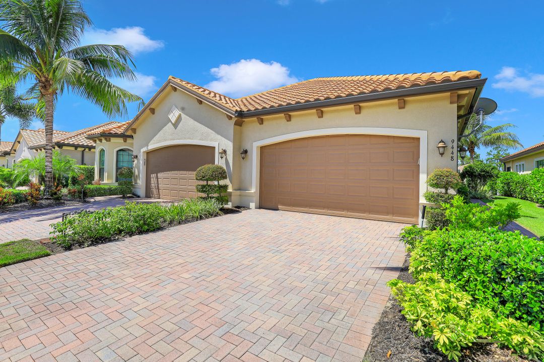 9448 Isla Bella Cir, Bonita Springs, FL 34135