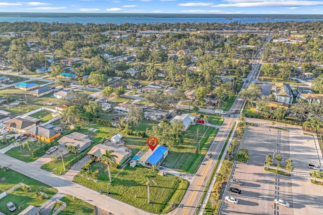 926 Marsh Ave, Fort Myers, FL 33905