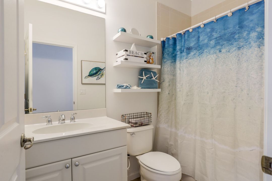 6682 Alden Woods Cir #202, Naples, FL 34113