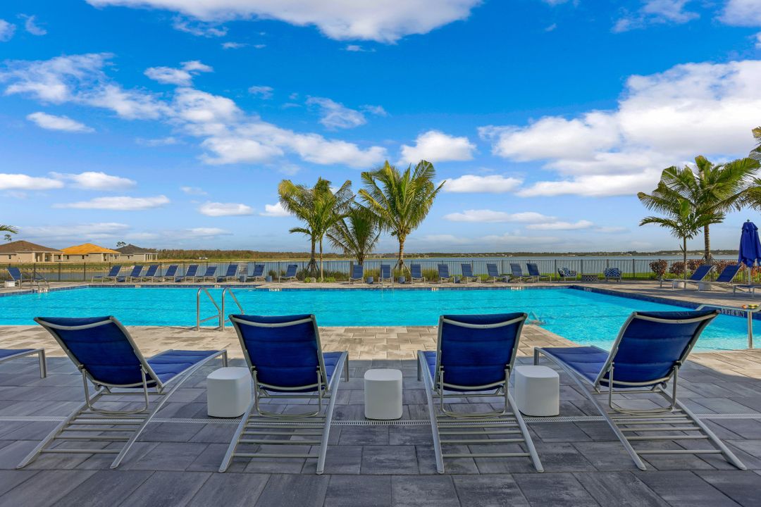 18837 WildBlue Blvd, Fort Myers, FL 33913