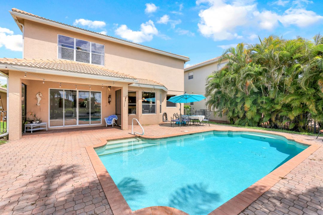 11137 Sparkleberry Dr, Fort Myers, FL 33913