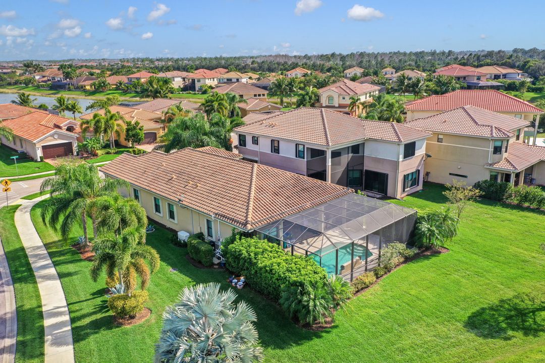 3731 Madeira Ct, Naples, FL 34119