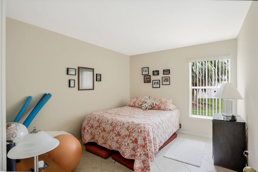 4420 SW 26th Ave, Cape Coral, FL 33914