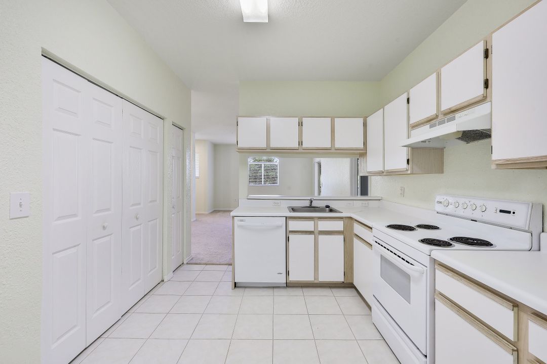 6490 Aragon Way #208, Fort Myers, FL 33966