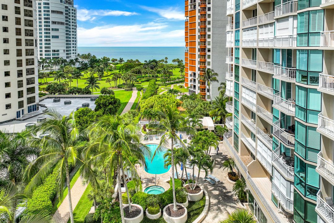 4255 Gulf Shore Blvd N #206, Naples, FL 34103