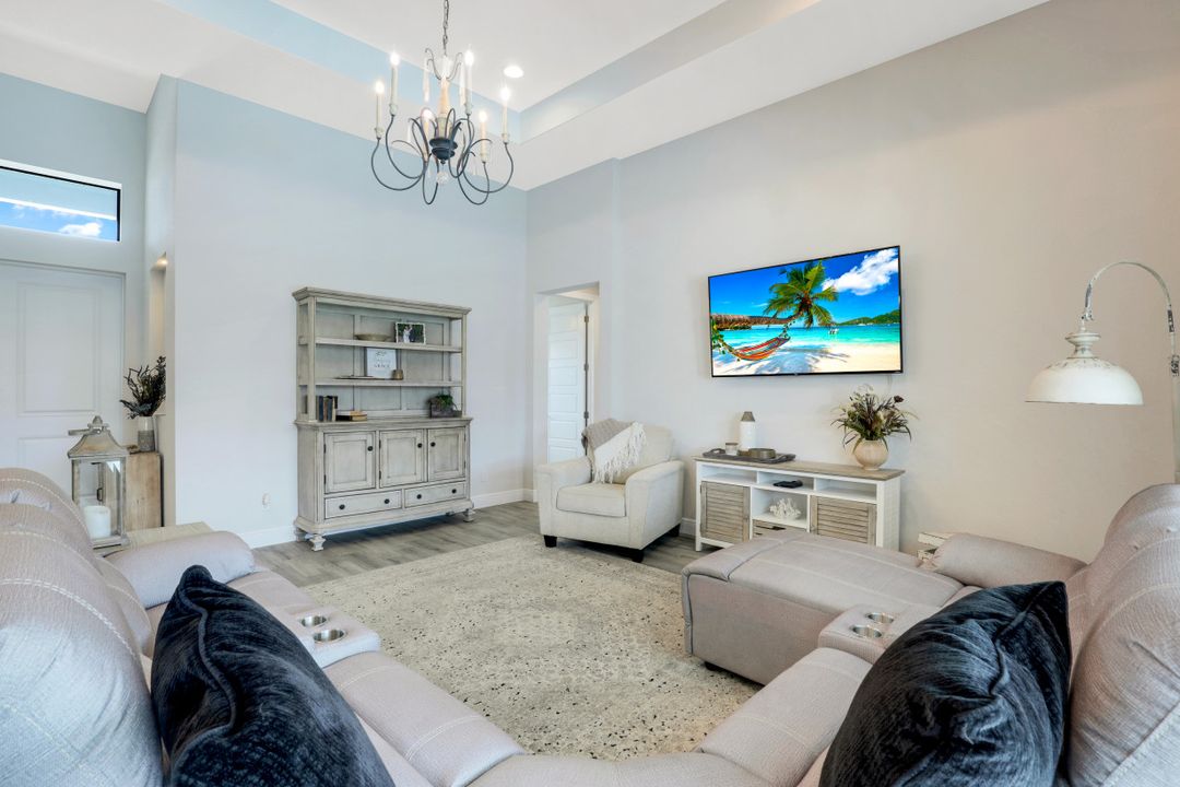 342 SW 28th Ave, Cape Coral, FL 33991