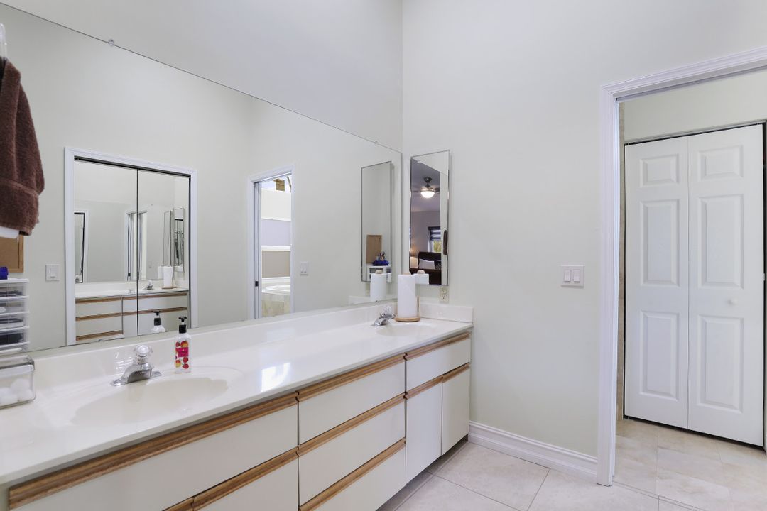 113 Quail Hollow Ct, Naples, FL 34113