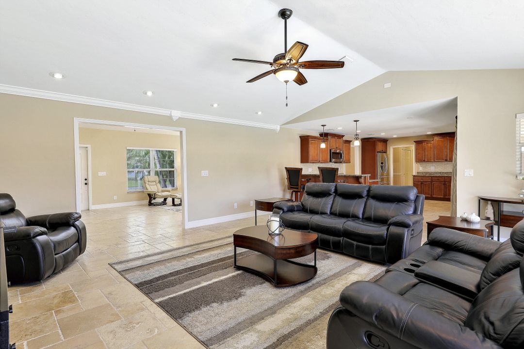 1524 SW 52nd Ln, Cape Coral, FL 33914