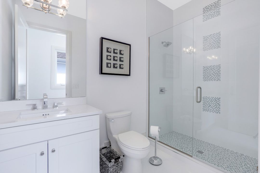 16373 Corsica Way, Naples, FL 34110