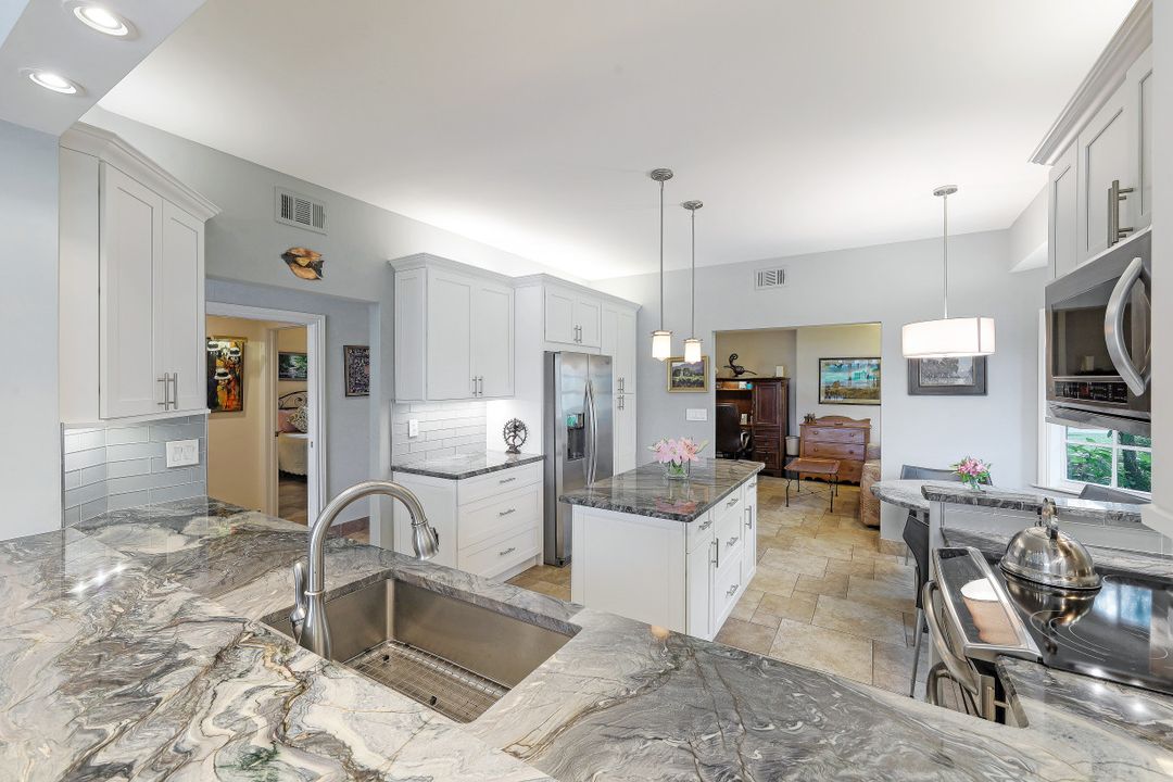 3584 Windjammer Cir #1703, Naples, FL 34112