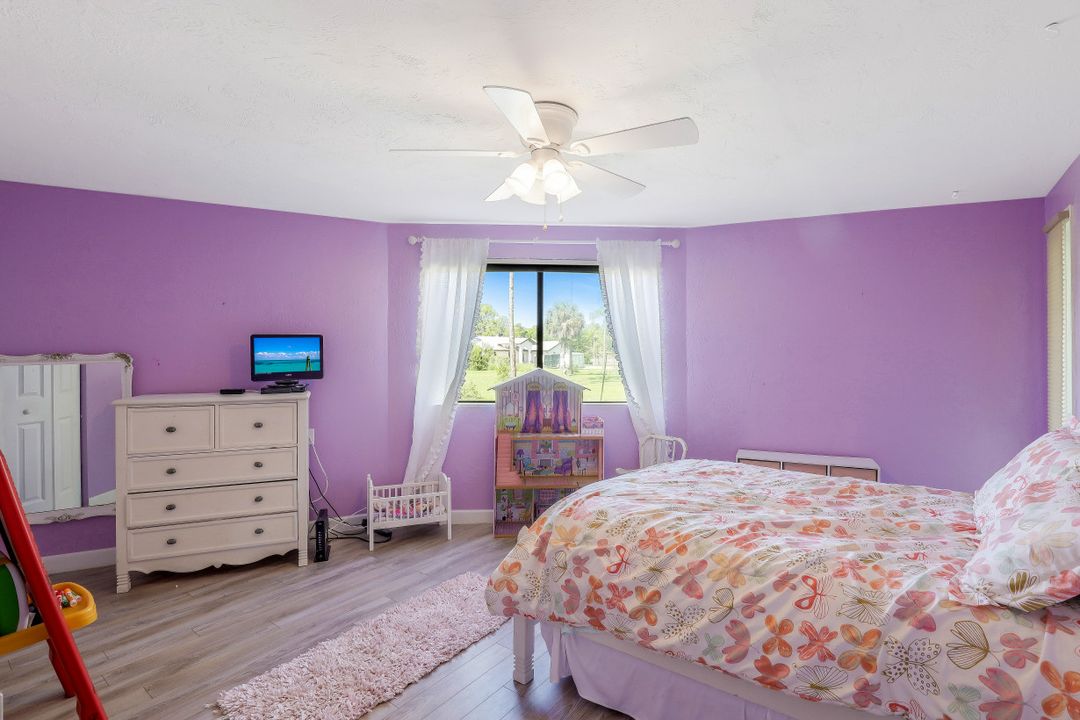 3035 64th St SW, Naples, FL 34105