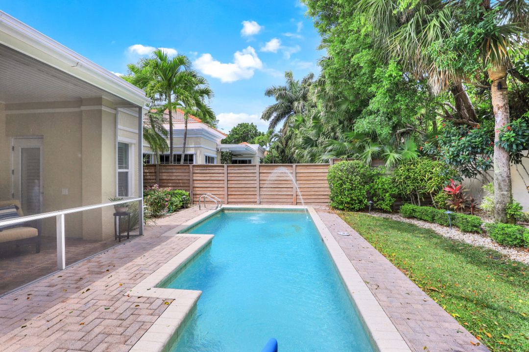 3726 Rachel Ln, Naples, FL 34103