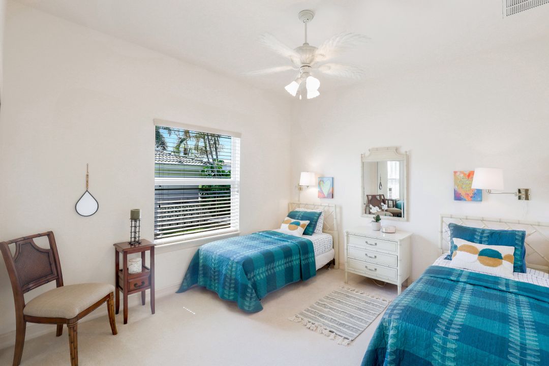 5360 Mikado Ct, Cape Coral, FL 33904