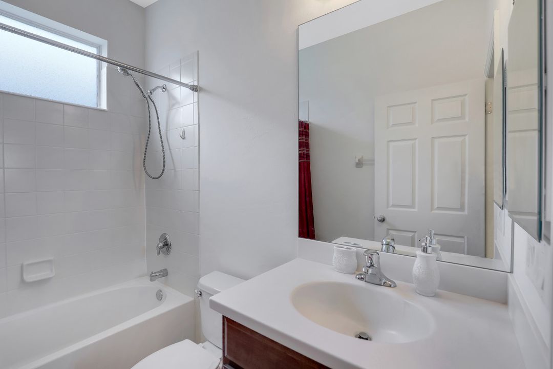 2632 Maraval Ct, Cape Coral, FL 33991