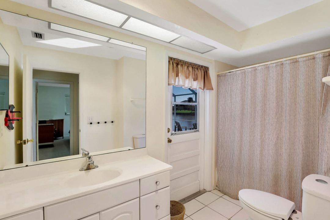 5386 Del Monte Ct, Cape Coral, FL 33904