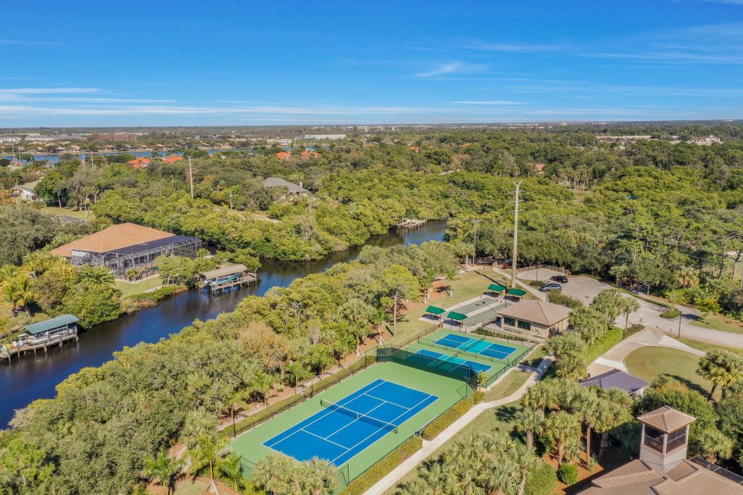 18600 Cypress Haven Dr, Fort Myers, FL 33908