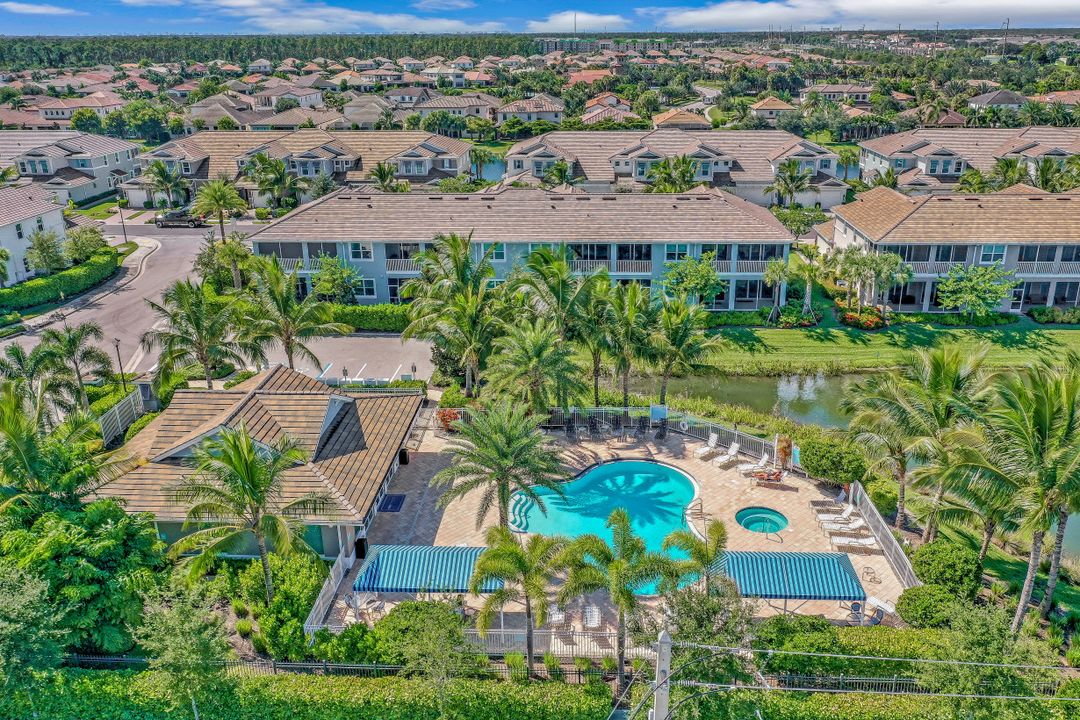 2344 Sheen Ln #305, Naples, FL 34120