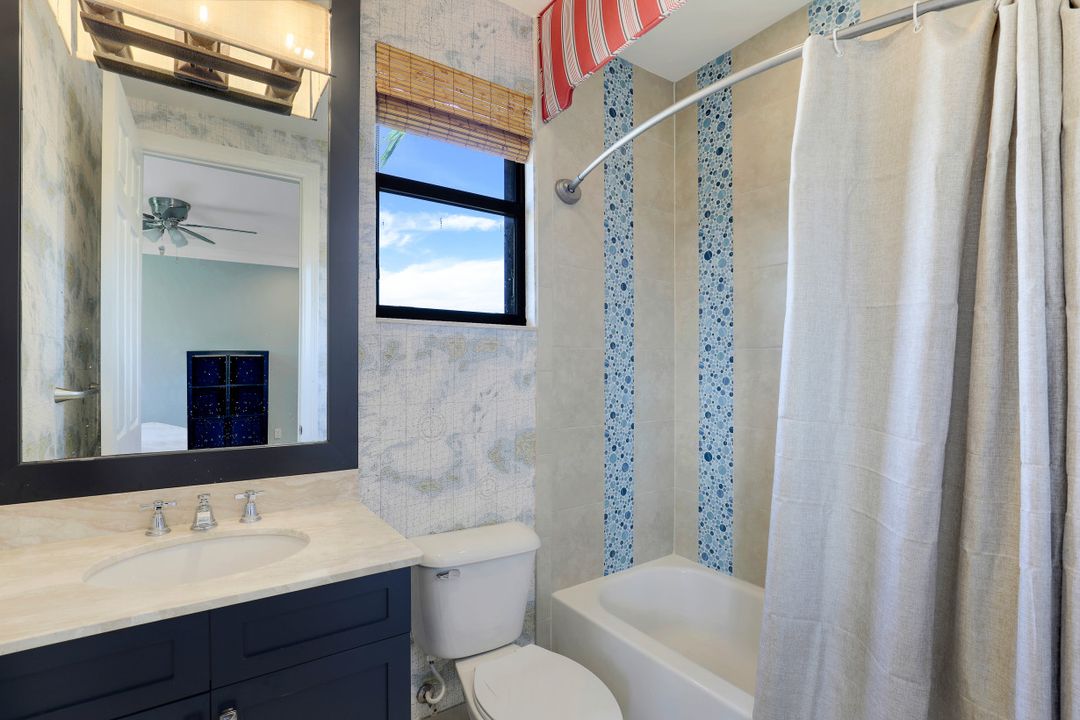 3642 Santaren Ct, Naples, FL 34119