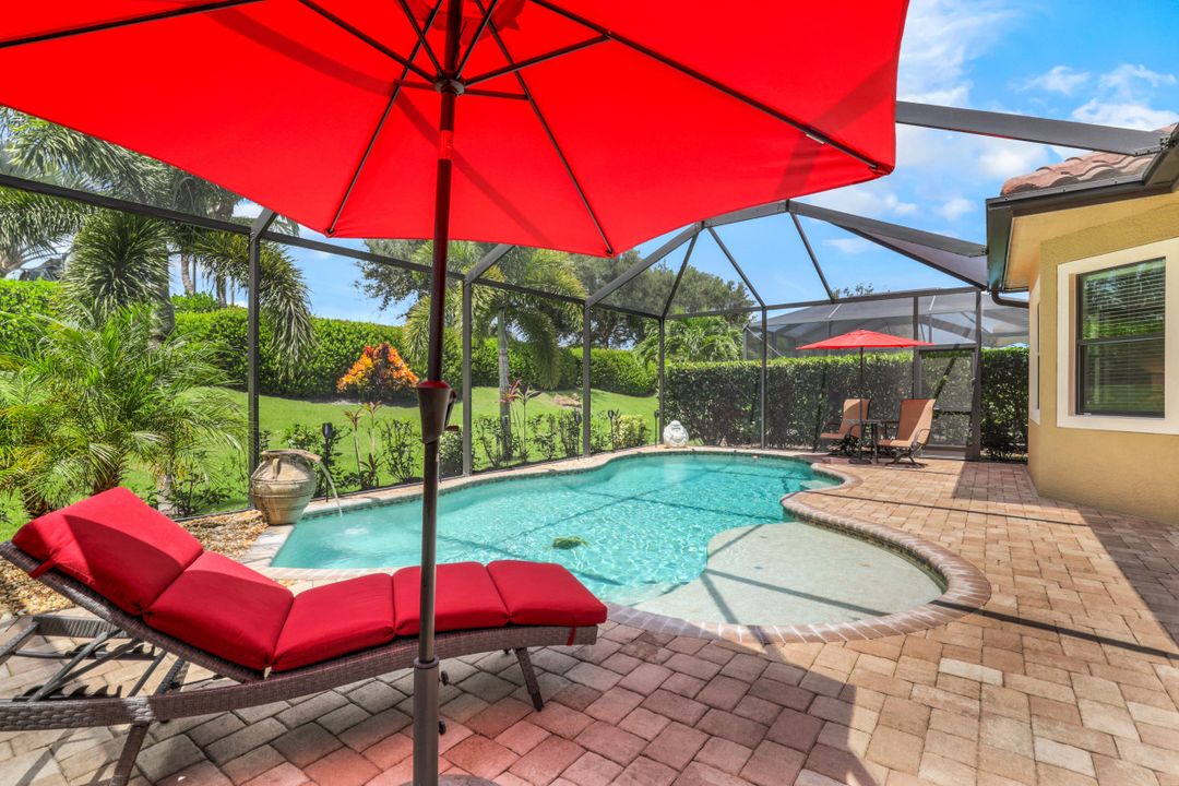 9097 Isla Bella Cir, Bonita Springs, FL 34135