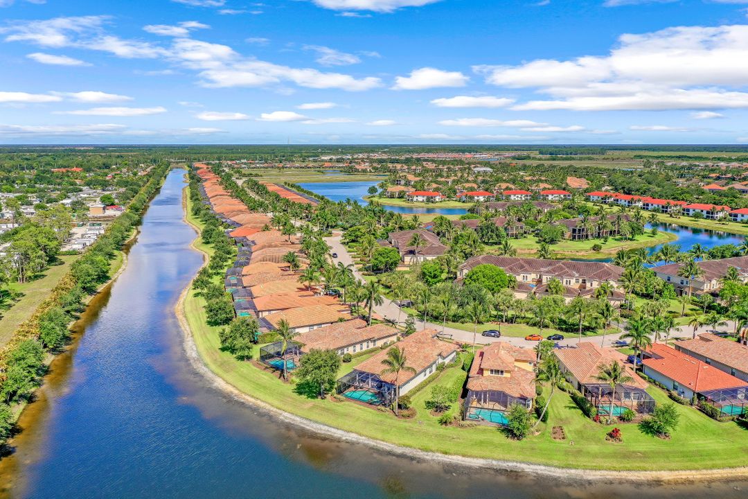 3086 Aviamar Cir, Naples, FL 34114