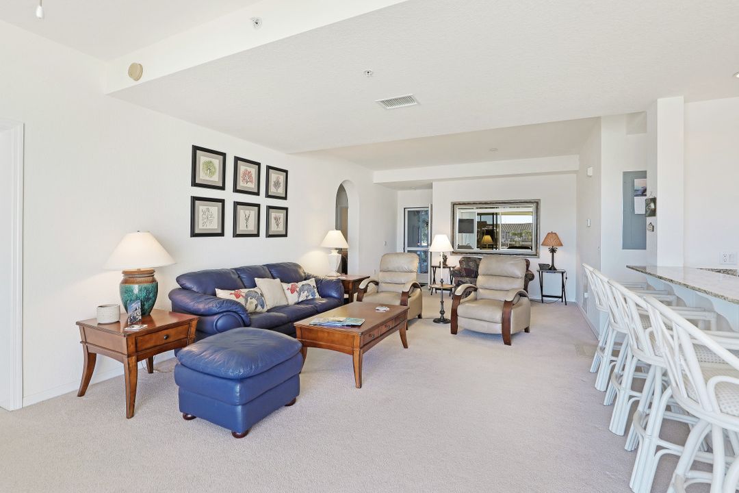 370 Stella Maris Dr N #2503, Naples, FL 34114