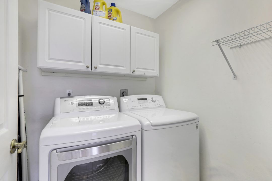 1812 Piccadilly Circus, Naples, FL 34112