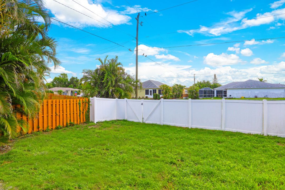 8365 Tahiti Rd, Fort Myers, FL 33967