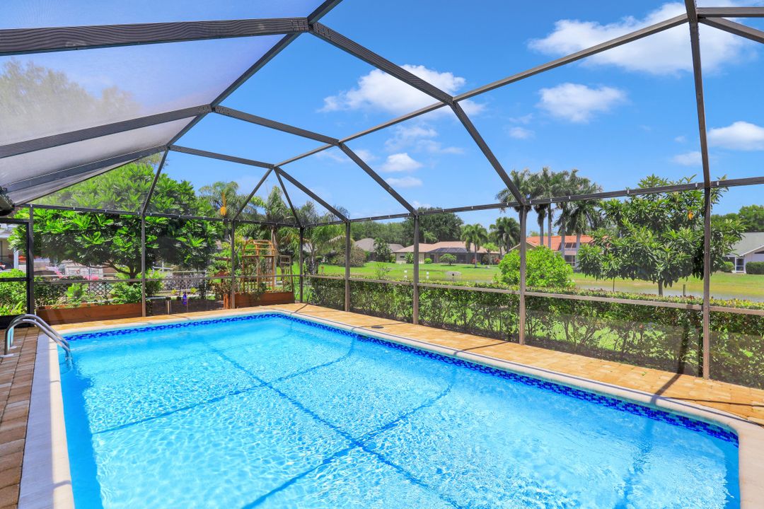 6830 Highland Pines Cir, Fort Myers, FL 33966