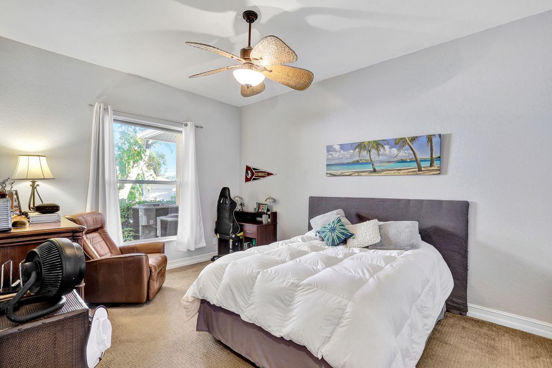 138 S Bahama Ave, Marco Island, FL 34145