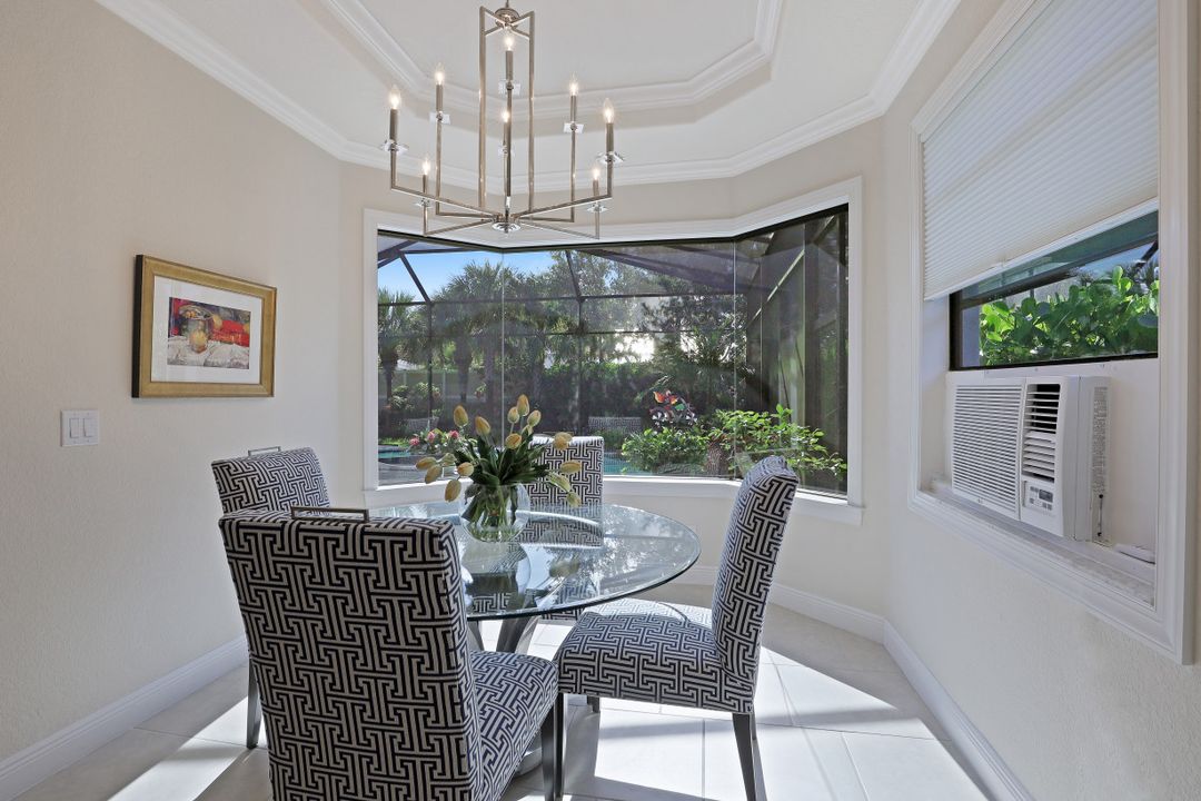 10102 Palazzo Dr, Naples, FL 34119