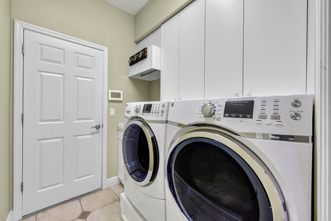 469 Persian Ct, Marco Island, FL 34145