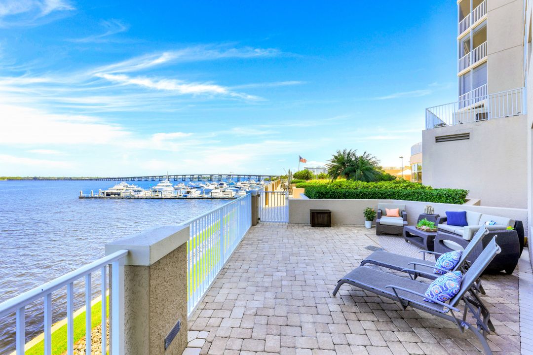 2104 W First St #301, Fort Myers, FL 33901