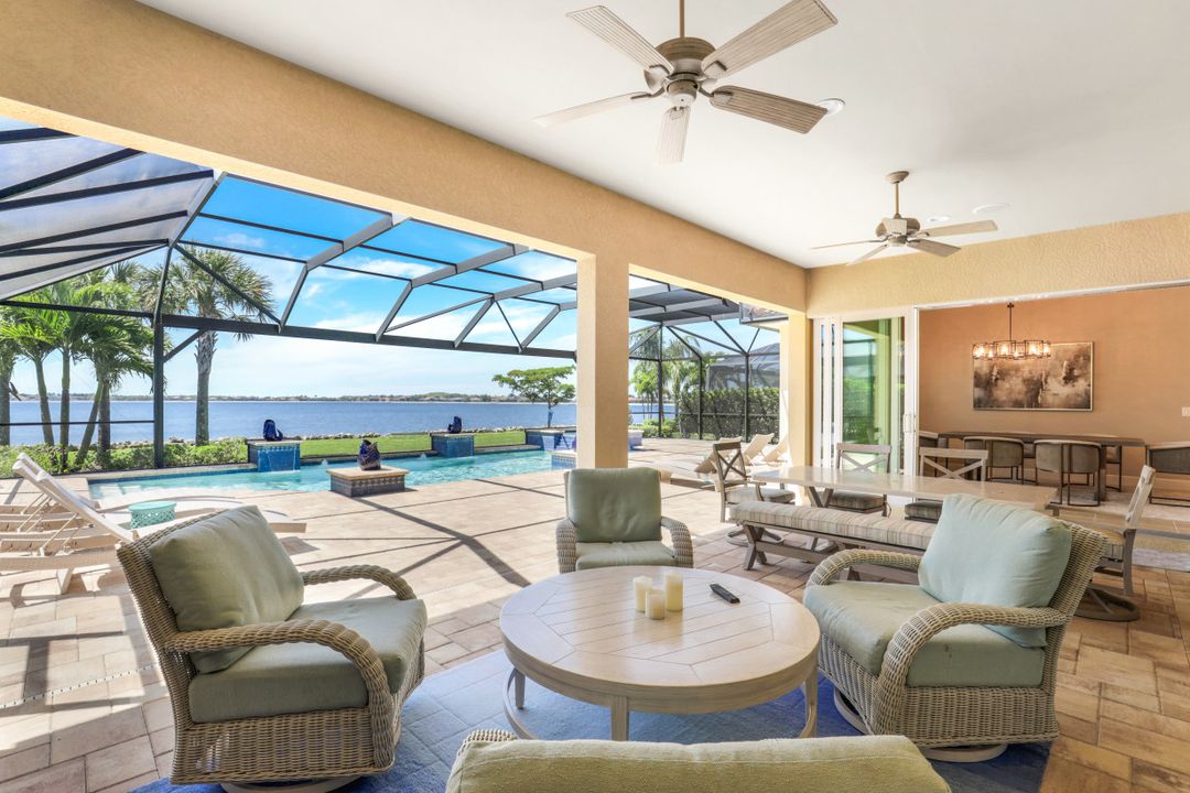 9273 Quarry Dr, Naples, FL 34120